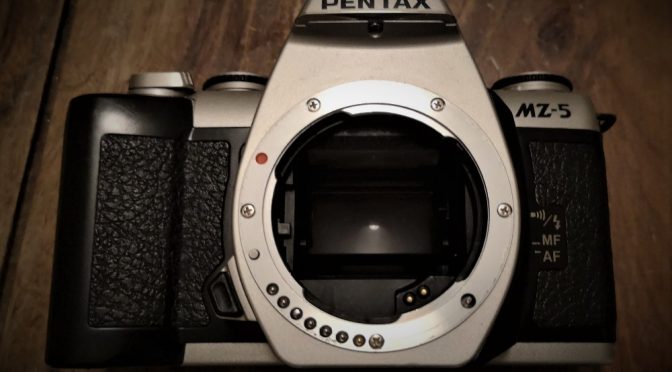 A SLR for 99p ? – Pentax MZ-5/ZX-5 Technical Review
