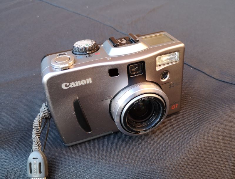 Abandon pluti inteligență superioară  The Warning Note -Canon PowerShot G1 Review - Canny Cameras