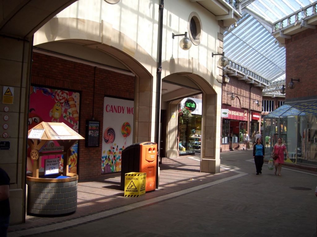 Photo of partially sunlit shopping centre. Casio QV-R61, Carlisle 2023
