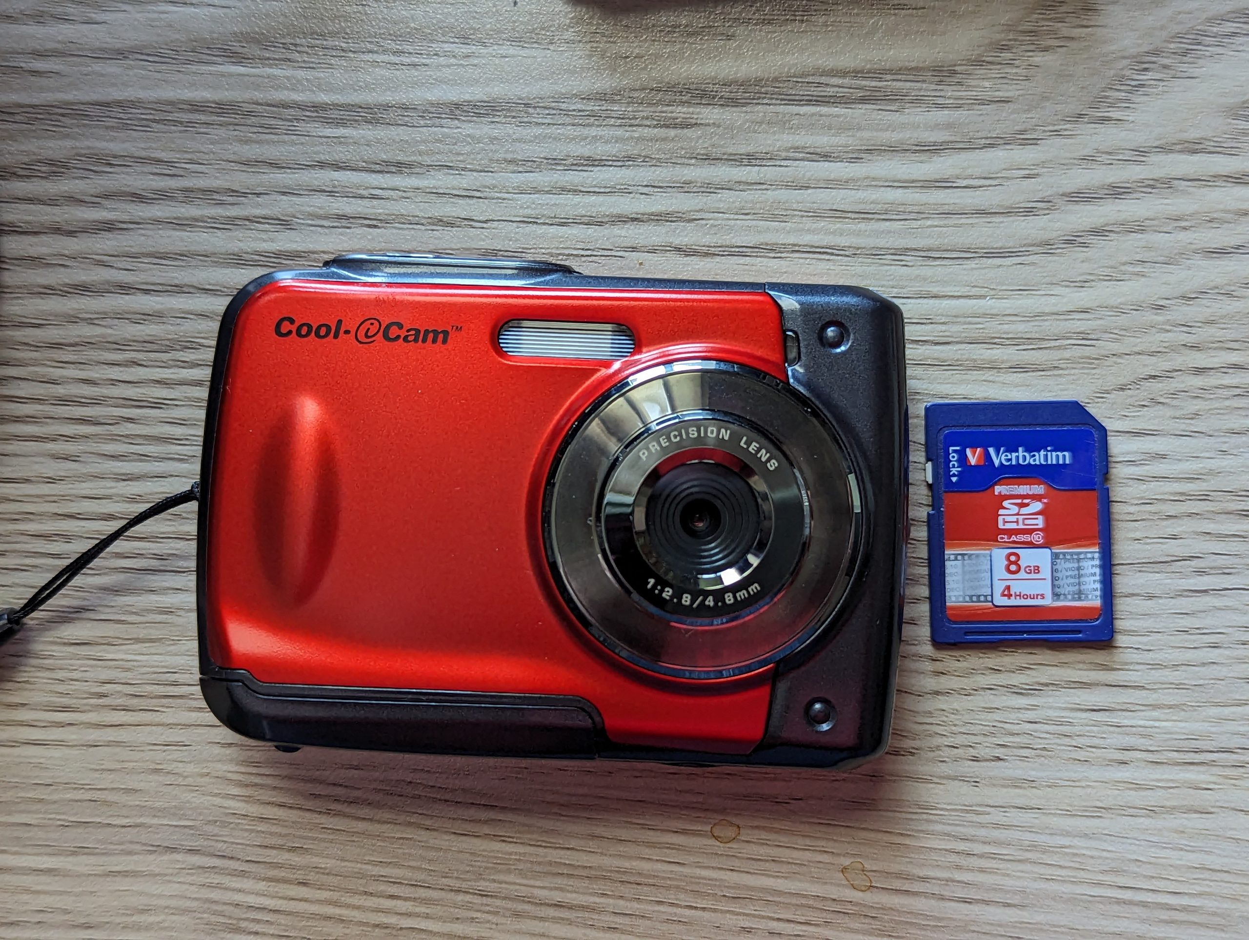 iON Cool-iCam S1000 with a SD card for comparison