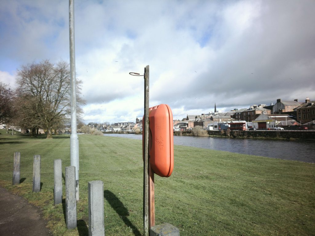 Nith View on Paper Shoot 20MP